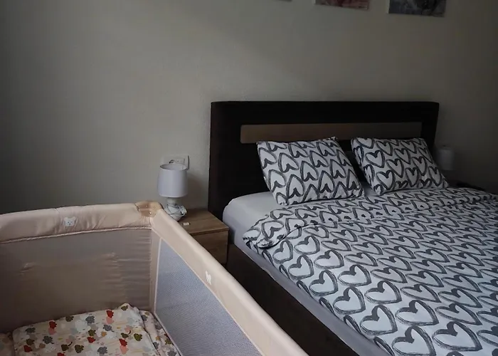 Apartman Nira